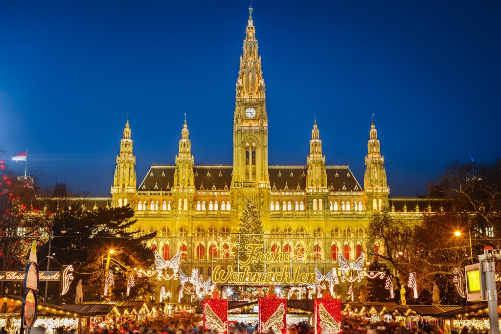 Rathaus and Christmas market in Vienna