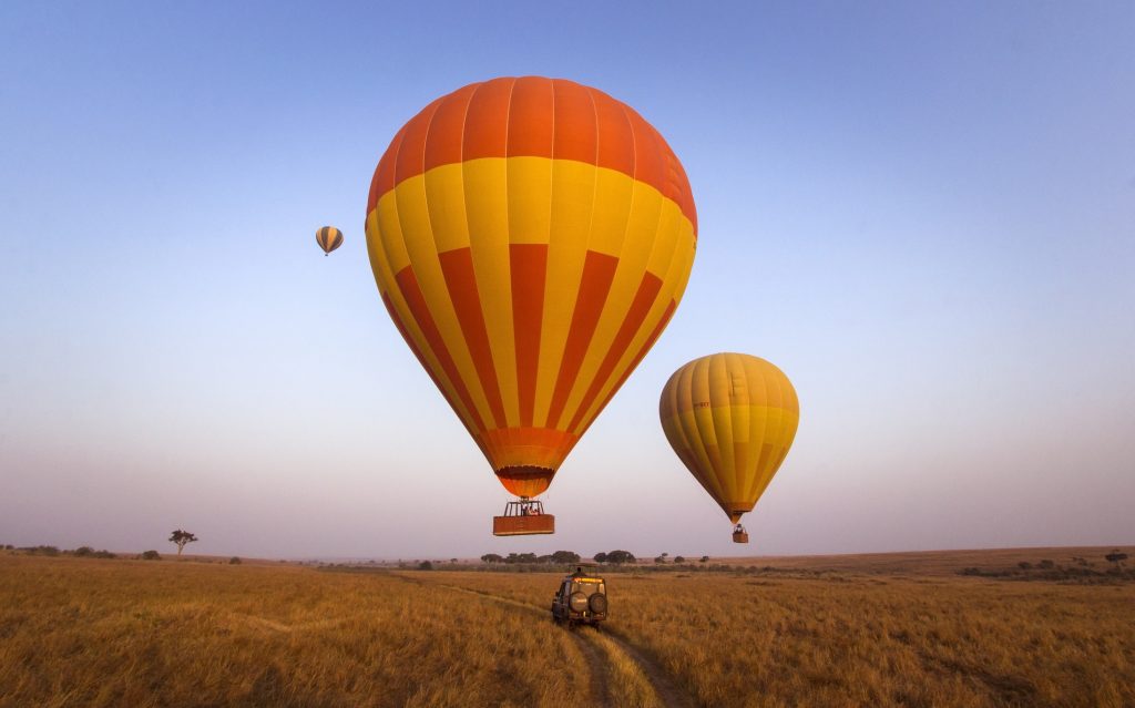 Hot air balloons over the masai mara, Kenya - Accent on Travel